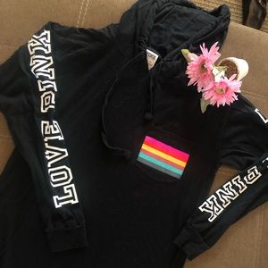 Victoria’s Secret Pullover 🖤